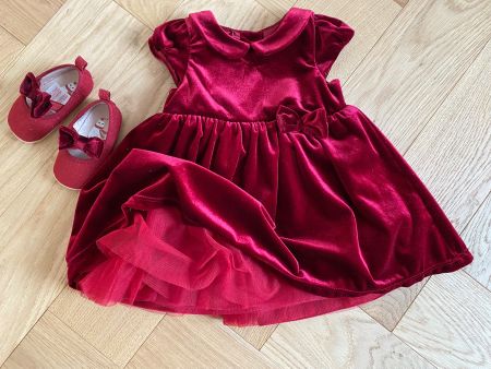 Festliches Kleid in Gr. 74 + passende Schuhe in Gr. 16-17
