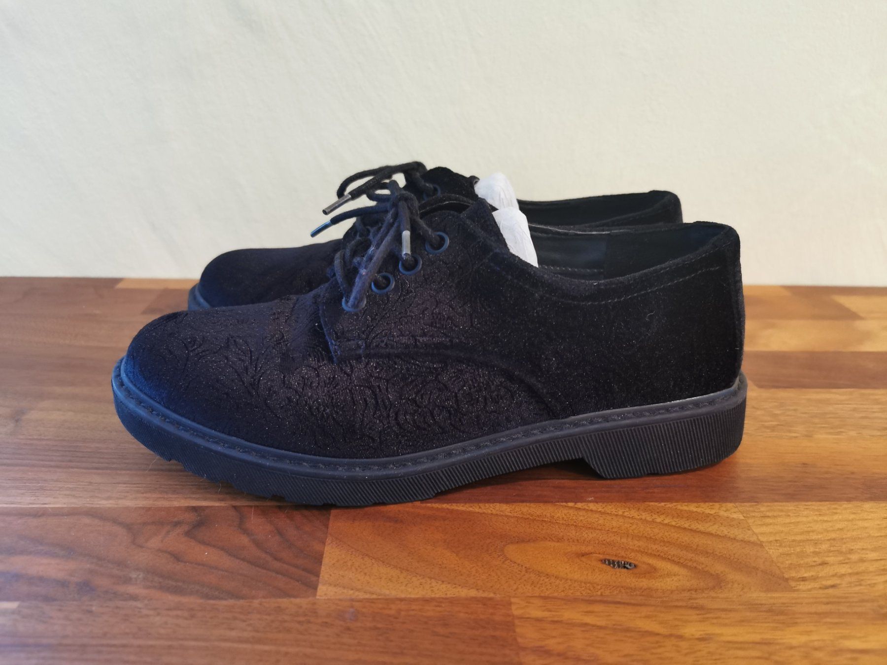 Scarpe da donna: Limelight; schwarze Schnürschuhe / Halbschuhe Gr. 38 – Usato da Boniswil venduto da Totomat-Lady 1