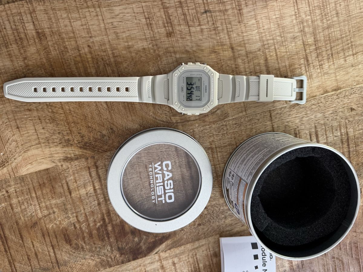 Casio Orologi: Casio watch – Nuovo (secondo la descrizione) da Scuol venduto da Beuty-Berg 2