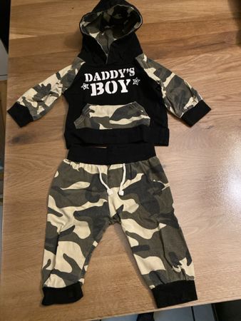 Baby Set Hoodie Hose Camouflage Grösse 3-6 Monate