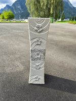 Grosse quadratische Bodenvase - weiss mit Silber-Dekor