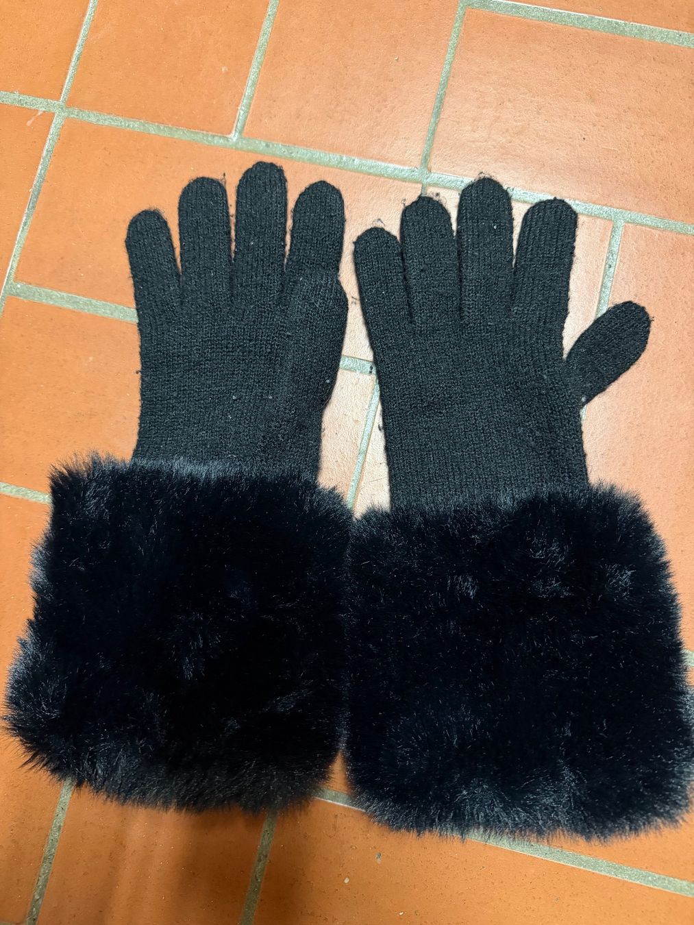 Gants & mitaines : Winterhandschuchen – D'occasion à Hospental par bal_bwr5