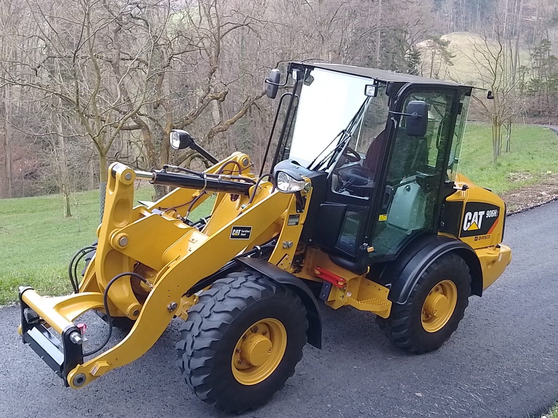 Caterpillar Chargeur de ferme: Cat 906H2 Radlader – D'occasion à Eptingen par JDK01 1