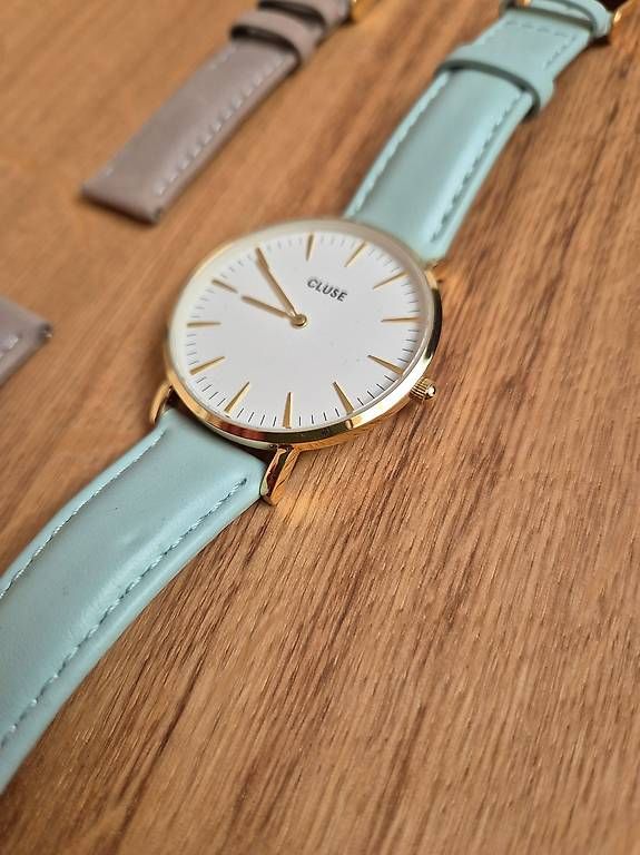 Uhren: Cluse Uhr mit Wechselarmband – Gebraucht aus Kriens von Rina456 1