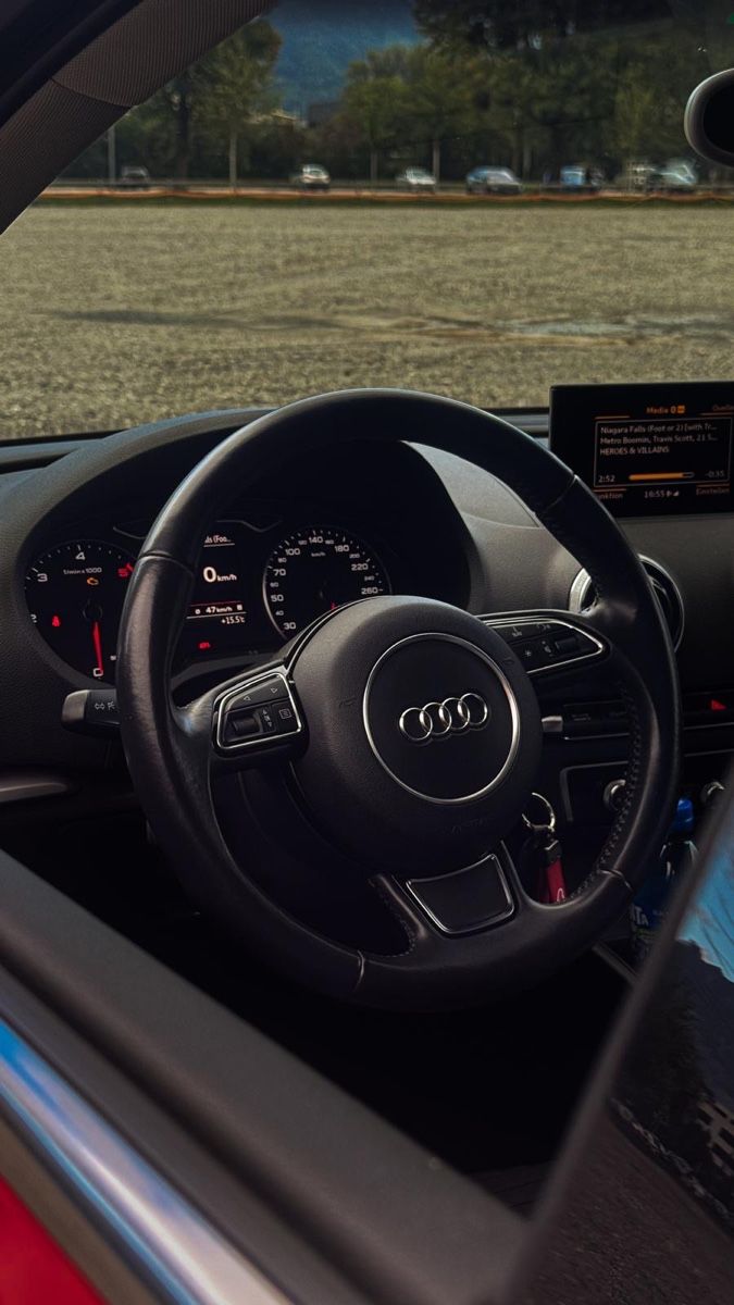 Audi Automobili: Audi A3 Limousine rot mit 110kW, ab MFK – Usato da Disentis/Mustér venduto da sch_9gp8 3