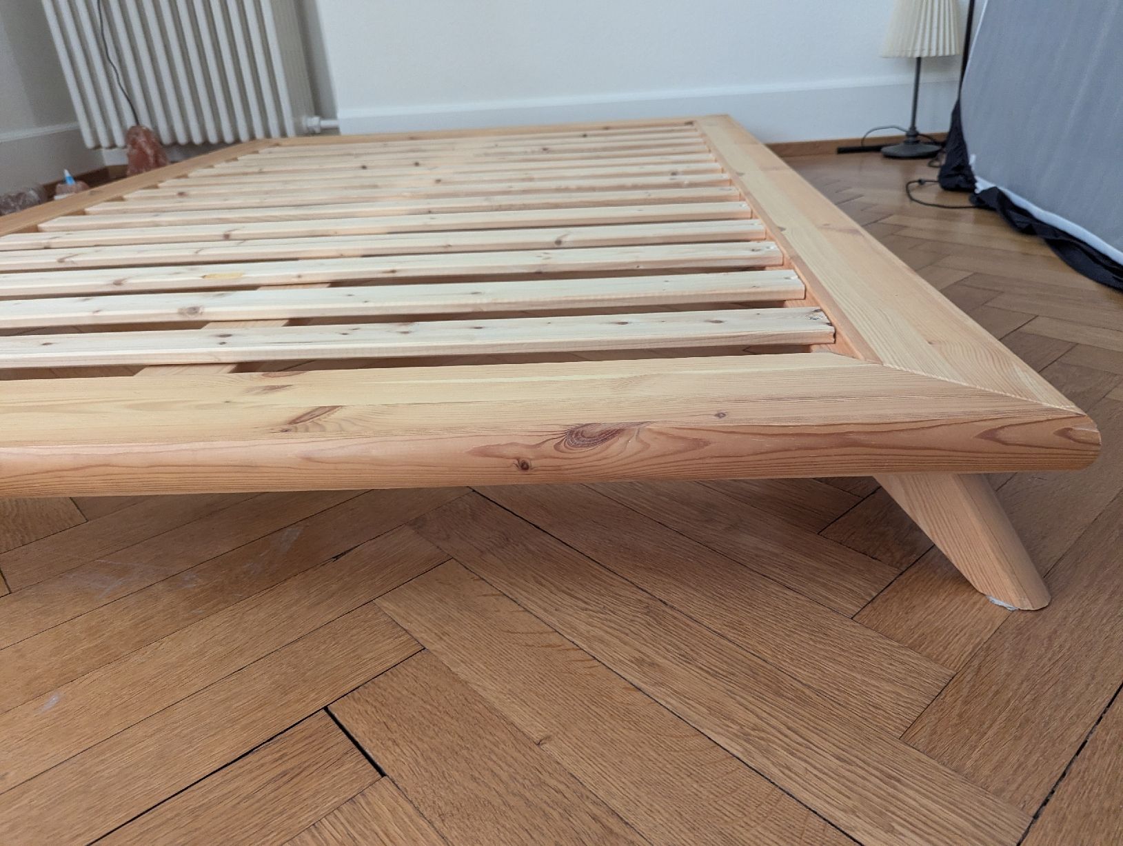 Letti: Bettrahmen 140x200cm – Usato da Zürich venduto da fla_dvj5