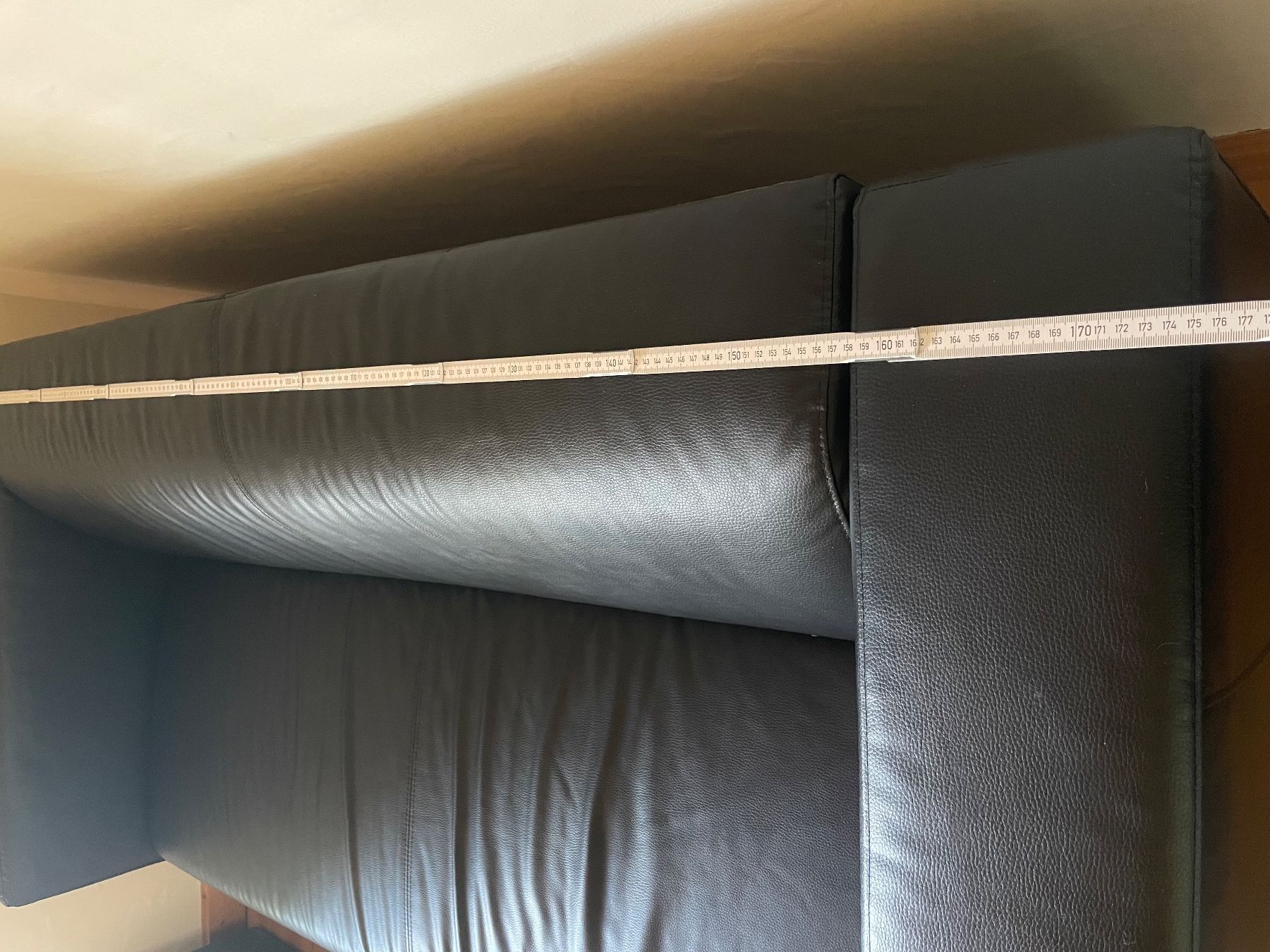 Ikea Divani: Elegantes Kunst Ledersofa – Usato da Zofingen venduto da ste_cpq6 2
