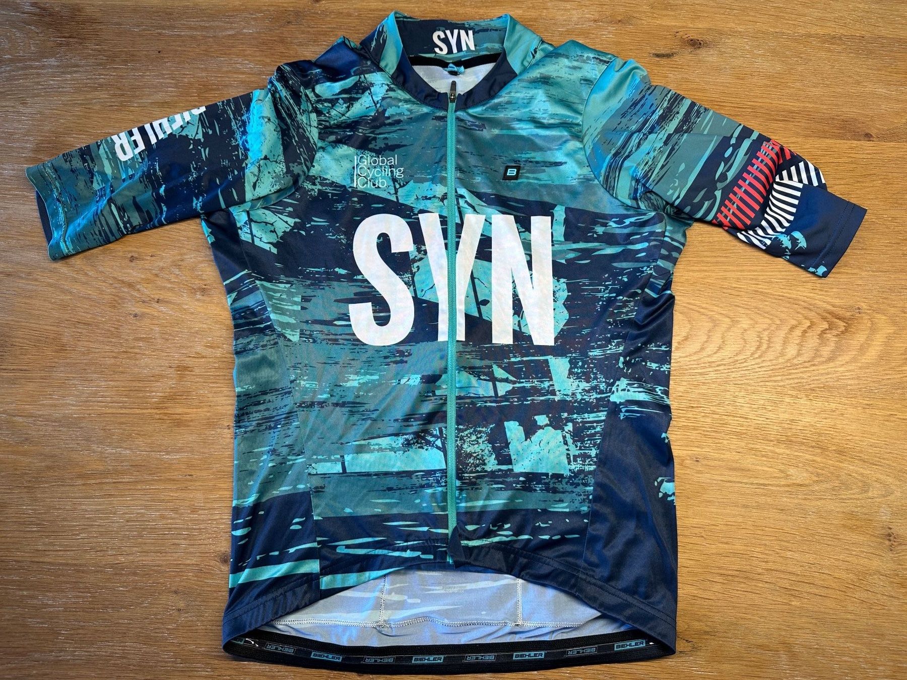 Leibchen & Hosen: Biehler's Syndicate Training Jersey – Gebraucht aus Zofingen von ALUMO