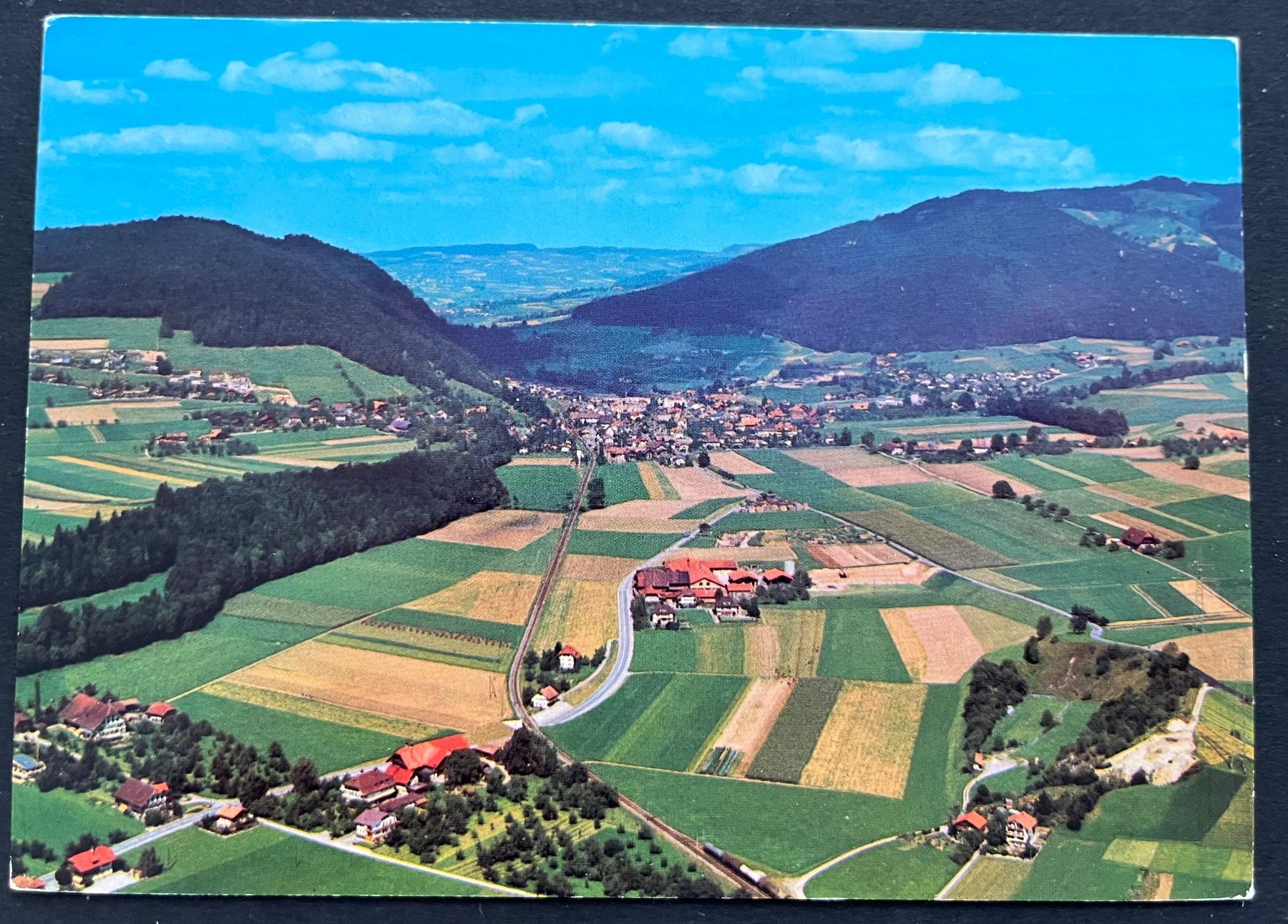 Cartoline postali: Oberdiessbach/ Flugaufnahme – Usato da Ostermundigen venduto da DaxKarten-75
