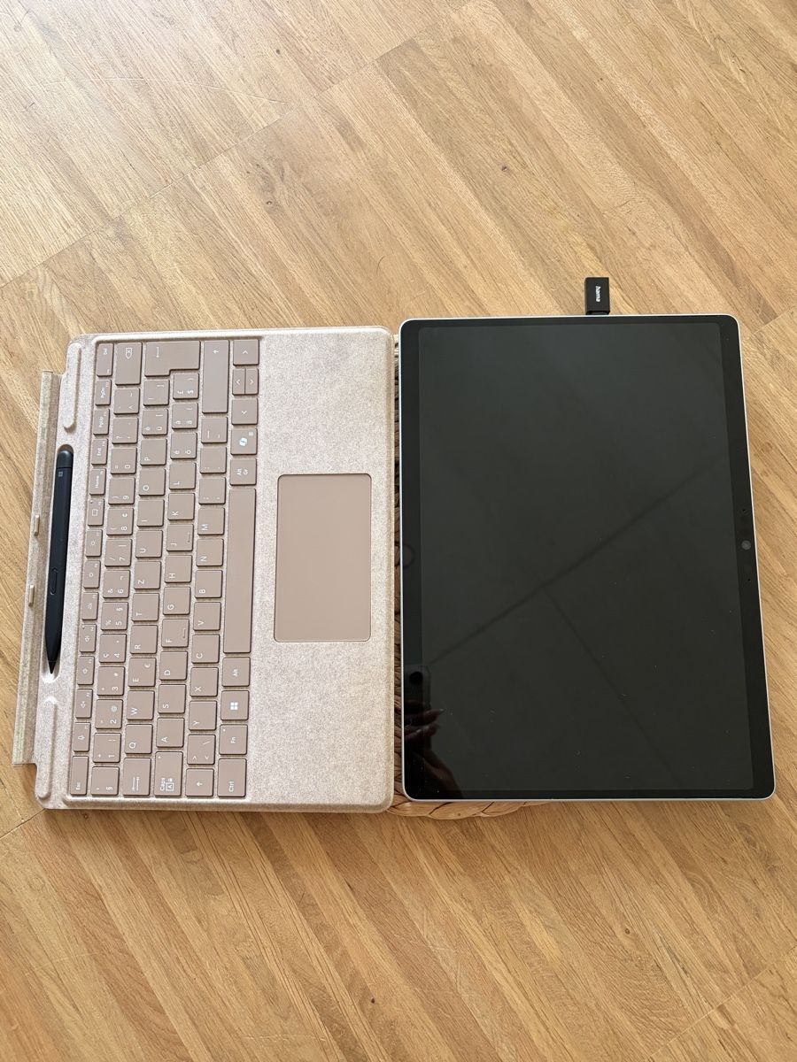 Microsoft Notebooks: Microsoft Surface Pro 7 mit Tastatur und Stift – Gebraucht aus Kaltbrunn von jeaninenataliek 1