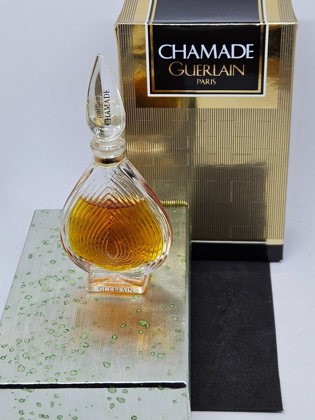 Guerlain Parfums & Eau de Toilette: Guerlain Chamade 7.5ml parfum extrait – Neuf avec emballage d'origine à Romanel-sur-Lausanne par delaforet