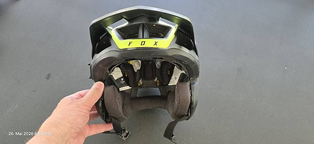 Caschi: Kindervelohelm FOX – Usato da Frasnacht venduto da Sapollo 1