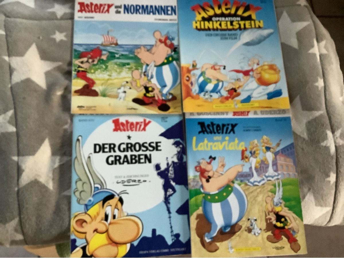 Comics: Asterix 4mal  – Gebraucht aus Veltheim AG von mollilove