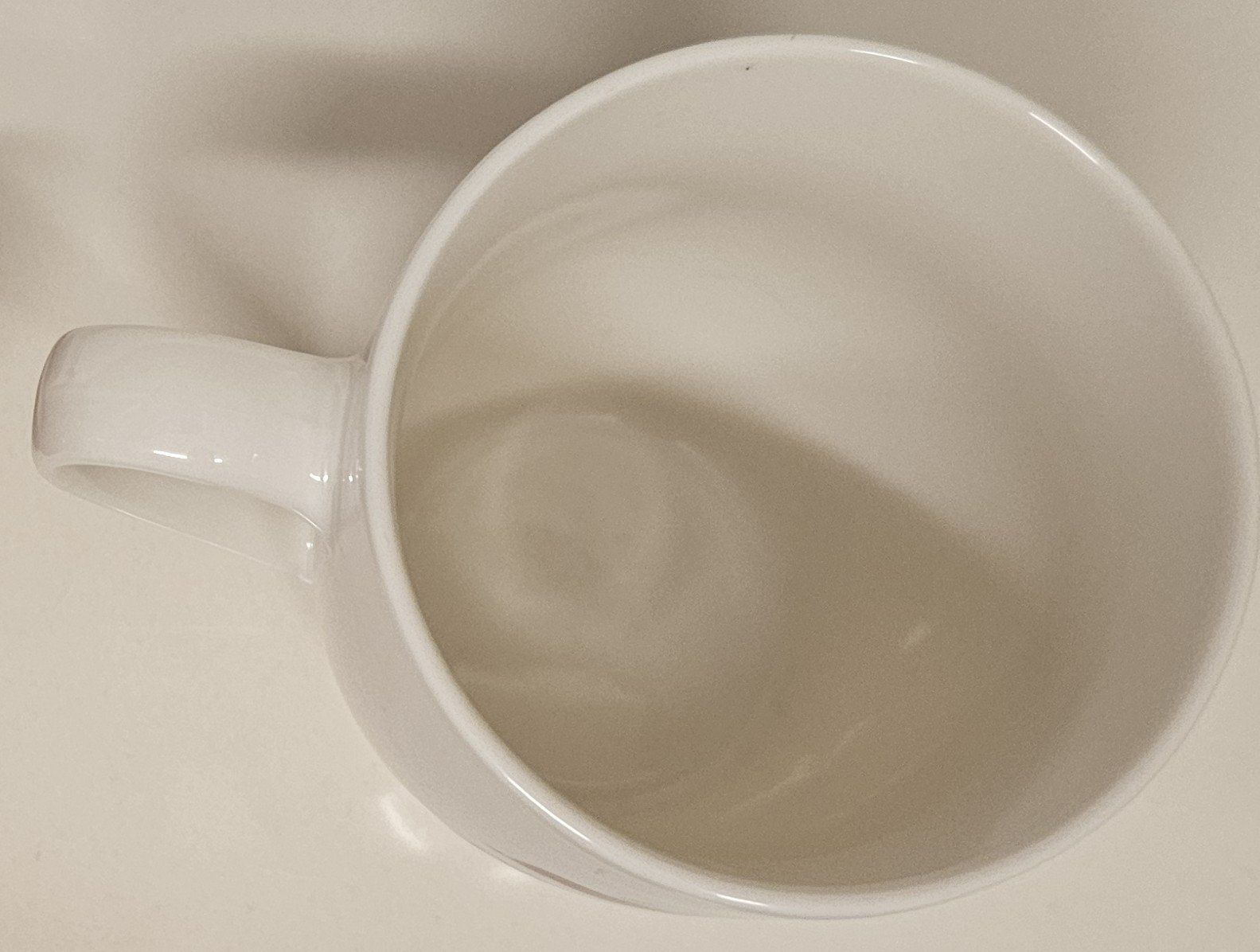 Tazze: Winterliche Tasse mit Kätzchen im Samichlaus-Kostüm! – Nuovo (secondo la descrizione) da Muttenz venduto da Gepard23 2