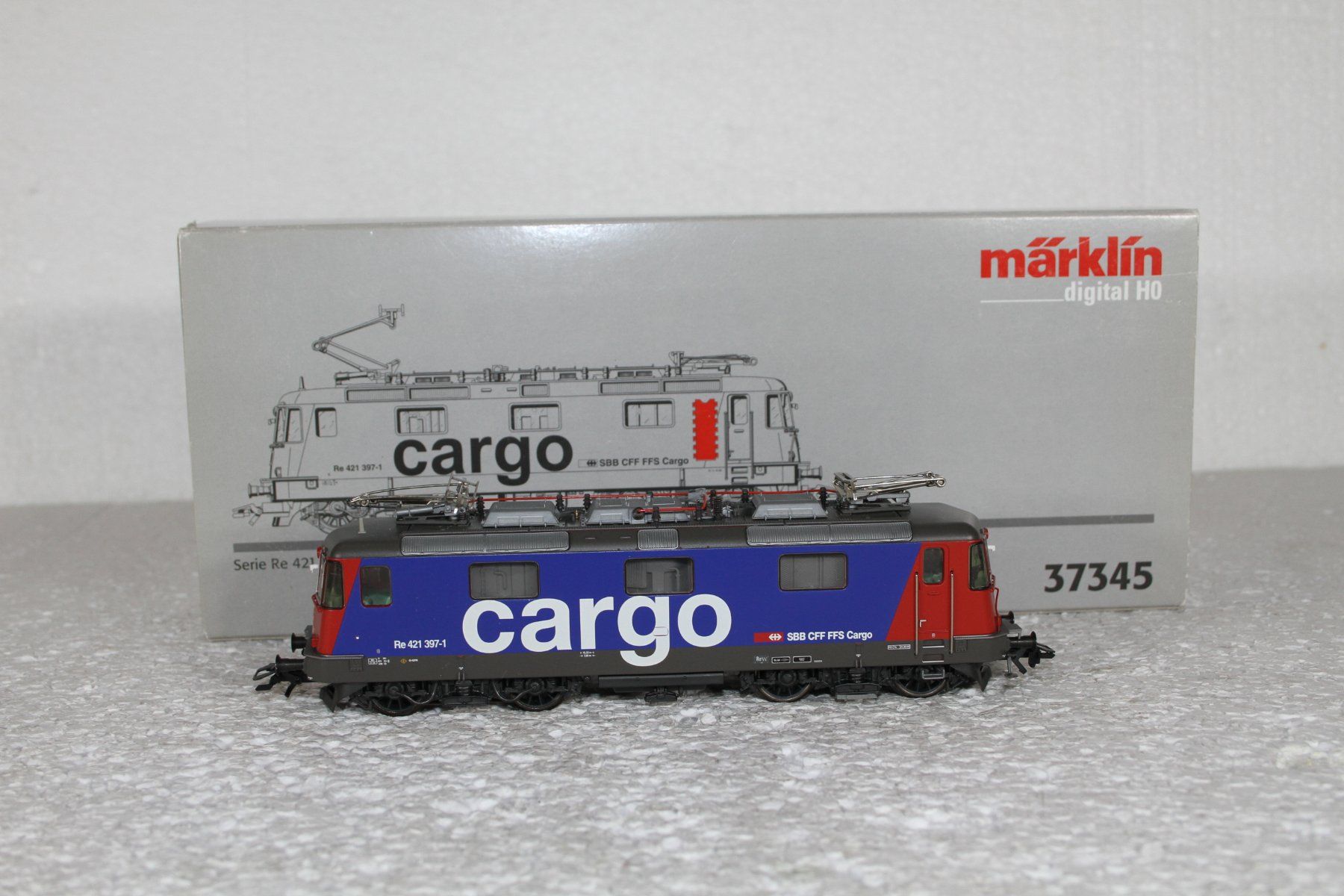 Märklin Trains électriques: Märklin 37345 SBB Cargo Re 421, Re 4/4 – D'occasion à Triesen par gleis8