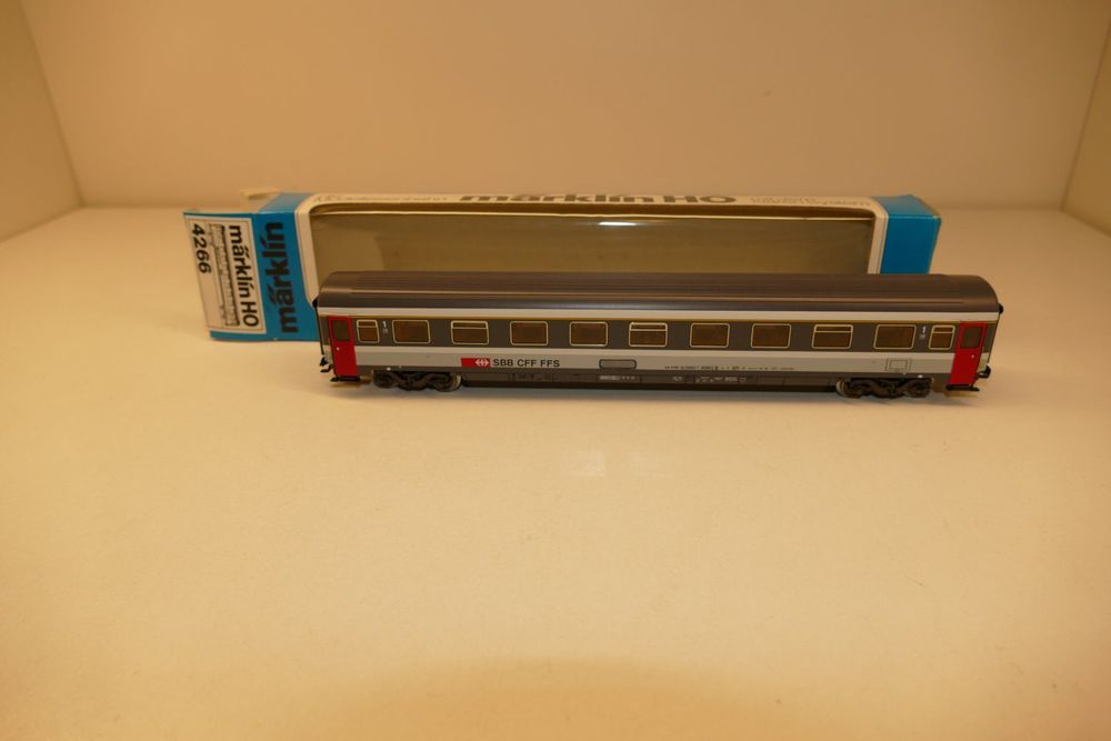 Produktbild von Märklin H0: SBB 1. Kl. Schnellzugwagen Eurofima (Neu Und
