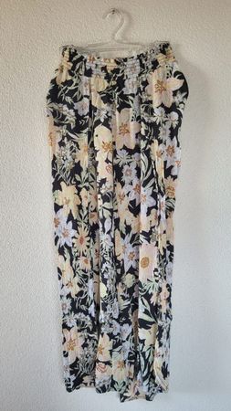 Luftige Blumen Sommerhose, Grösse S/M