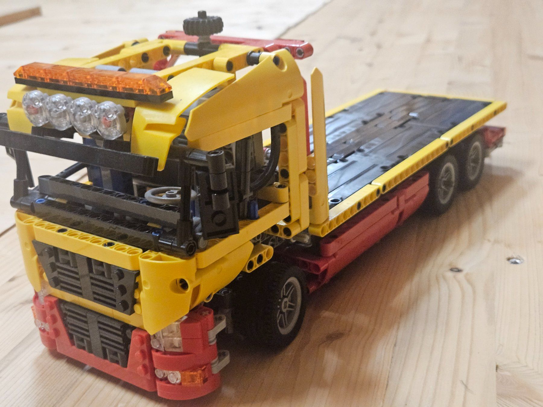 Lego Kit di costruzioni: Lego Technik Tieflader 8109 – Usato da Sargans venduto da Native7