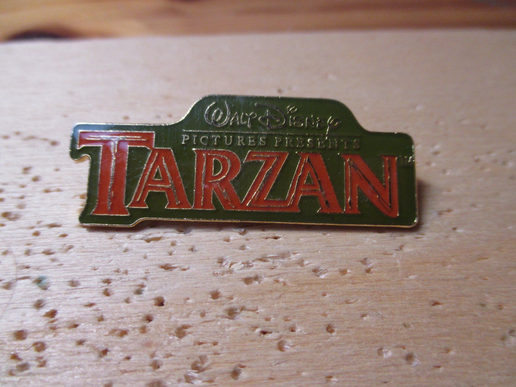 Disney Plaquettes & Badges: Walt Disney Tarzan Pin – Neuf (Voir description) à Felsberg par sanwill