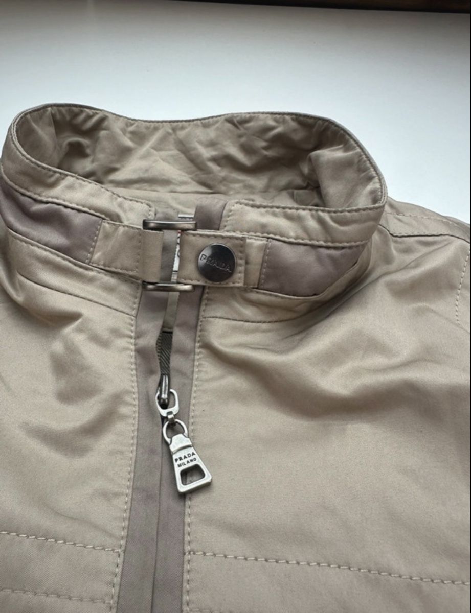 Prada Giacche: Vintage Prada Sport jacket  – Usato da Plan-Les-Ouates venduto da Loved_Panda_Clothing 2