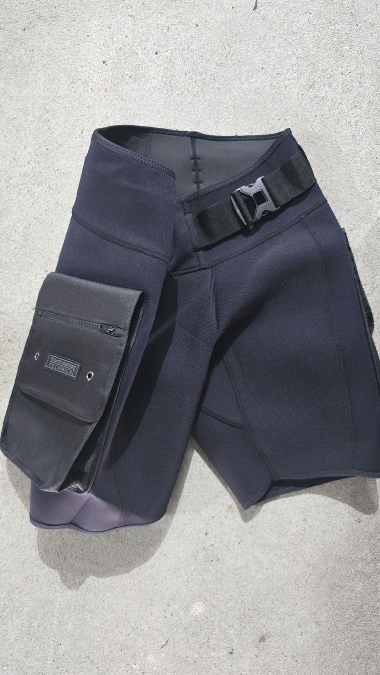 Tauchanzüge: Fourth Elrment Technical Shorts Gr. XL – Gebraucht aus Guschelmuth von easy_01