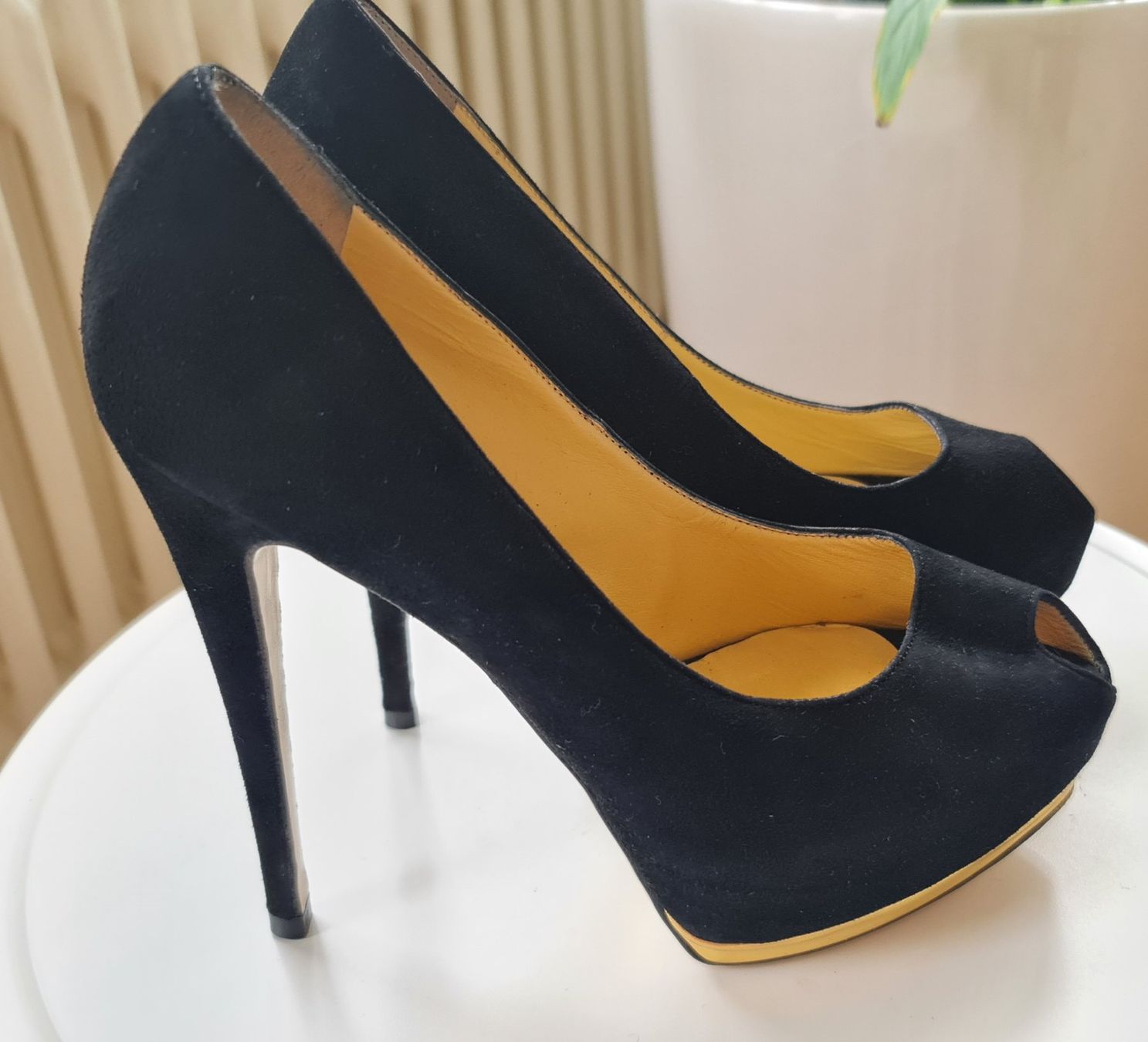 Benci Brothers Scarpe da donna: Peeptoe aus feinstem Wildleder Gr. 36 – Nuovo (secondo la descrizione) da Kriens venduto da ..stx..