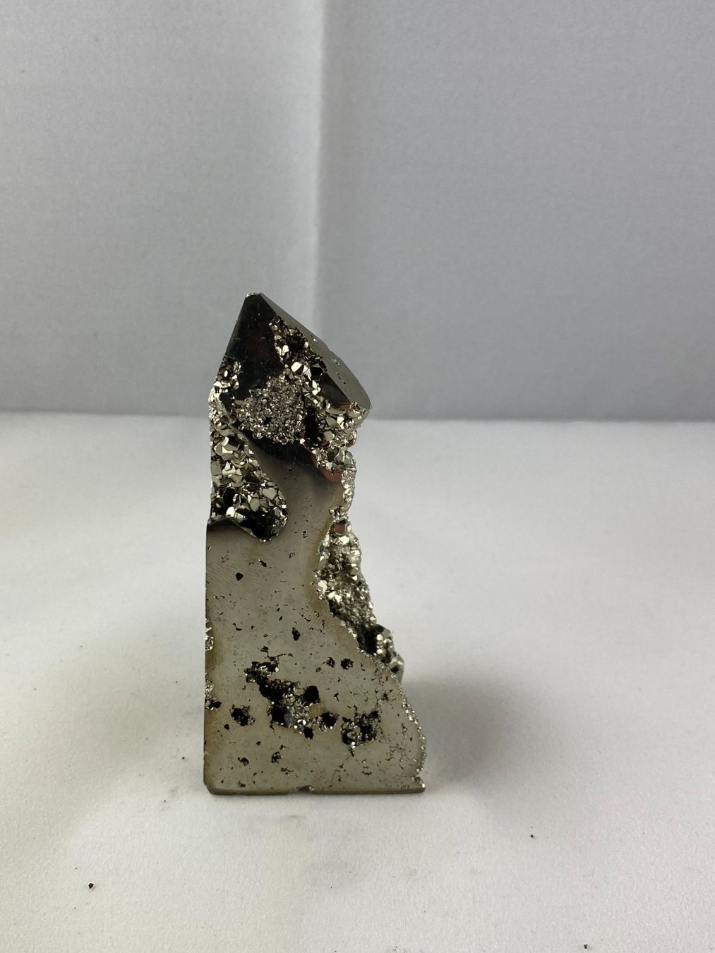 Mineralien & Heilsteine: Pyrit Spitze 3.3cm 4cm 9.4cm 230g – Gebraucht aus Schinznach Bad von Prosperos 3