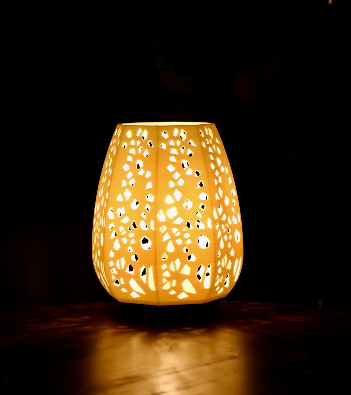 Lampes: Elegante Voronoi Lampe – D'occasion à Zürich par balin777