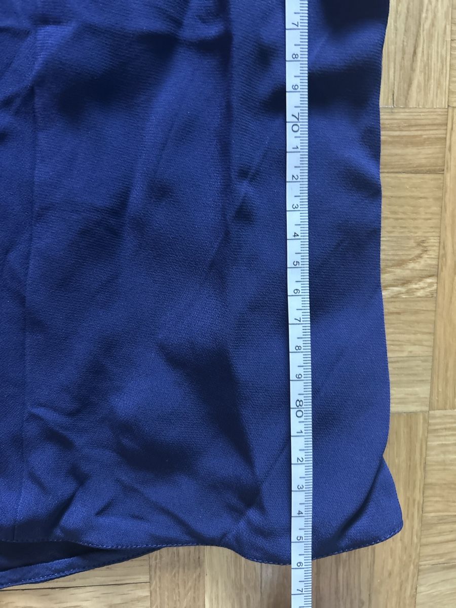 Versace Vestiti: Gianni Versace   ärmelloses Vintage-Etui- oder Shiftkleid – Nuovo (secondo la descrizione) da Zürich venduto da ori_9dcy 8
