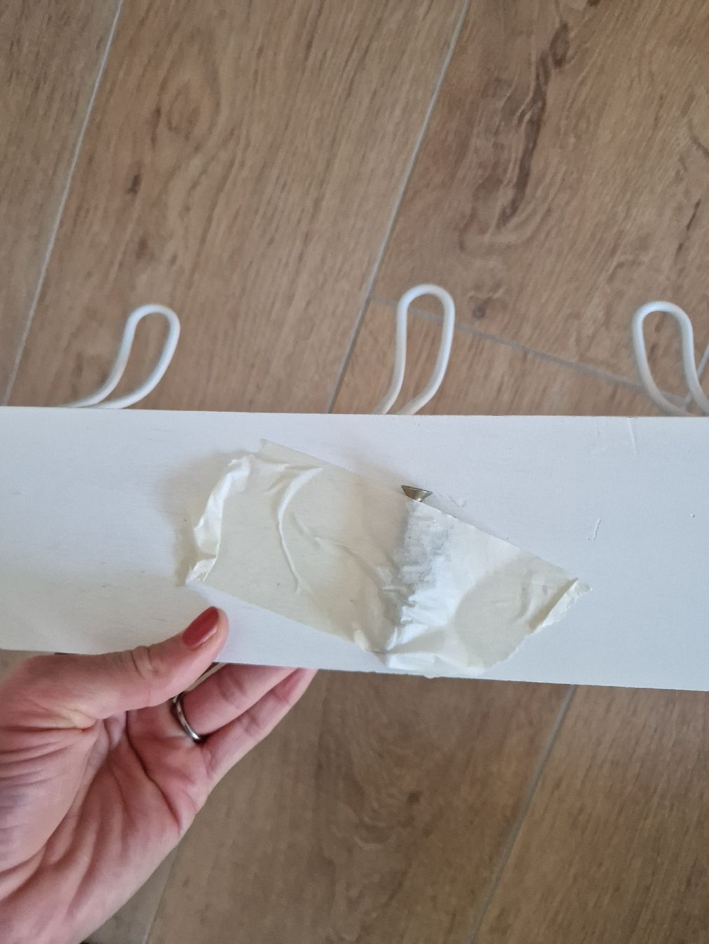 Garderobe: Garderobenleiste Holz weiss – Gebraucht aus Eschenbach SG von SanFranciscoCalifornia 3