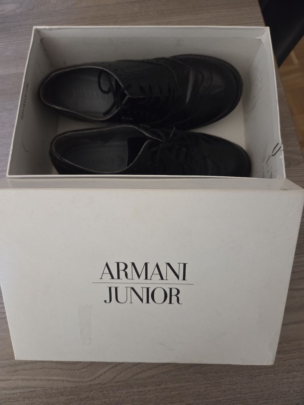 Armani Scarpe per ragazzi: Armani Junior Schnürschuhe schwarz Grösse 30 – Usato da Aesch BL venduto da cla_2k78