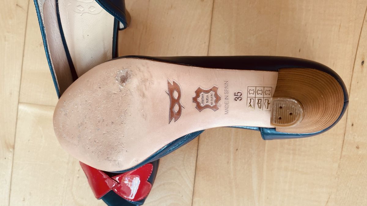 Damenschuhe: Chaussures coeur 35 – Gebraucht aus Liebefeld von fuoco-e-fiamma 2