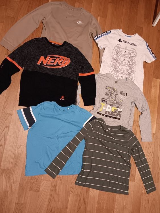 Lotti & Set di vestiti: Kinder Kleider Paket ,Gr.146/152 – Usato da Gelterkinden venduto da ram_5vkp