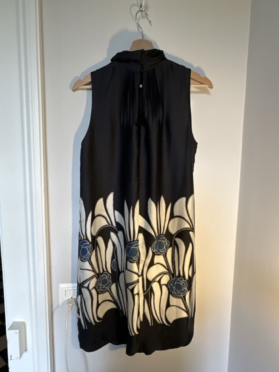Zara Kleider: Sommerkleid Seide M – Neu (gemäss Beschreibung) aus Bern von Ibizaflow 1
