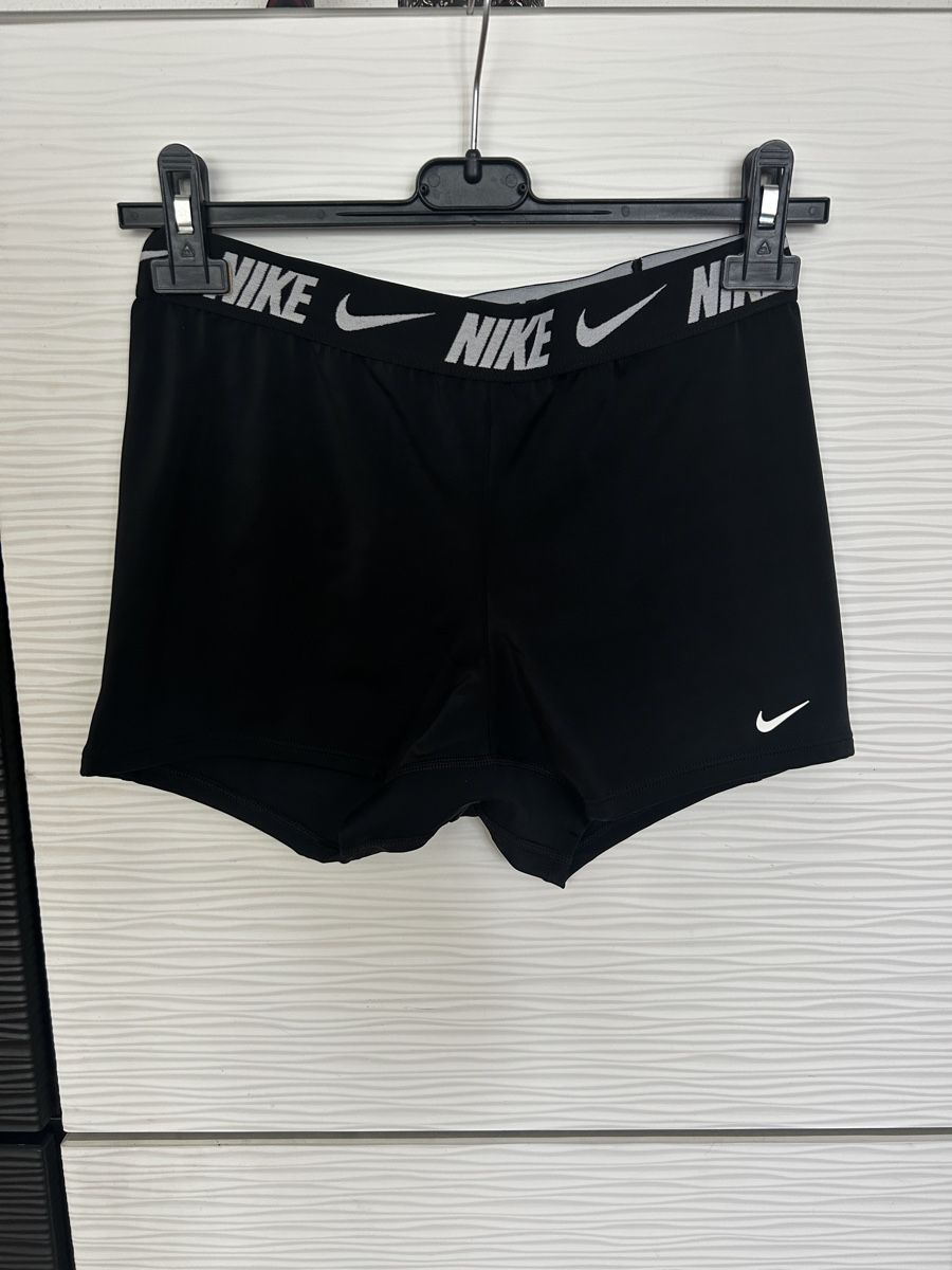 Nike Pantaloni: Nike Leggins Short – Nuovo e nell'imballaggio originale da Suhr venduto da Alimary