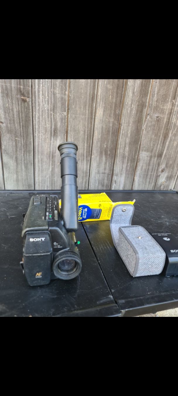 Sony Videocamere: Sony Handycam gebraucht – Usato da Niederlenz venduto da DaveDasWahnsinn