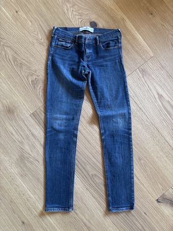 Hollister Jeans Damen Grösse 29/35