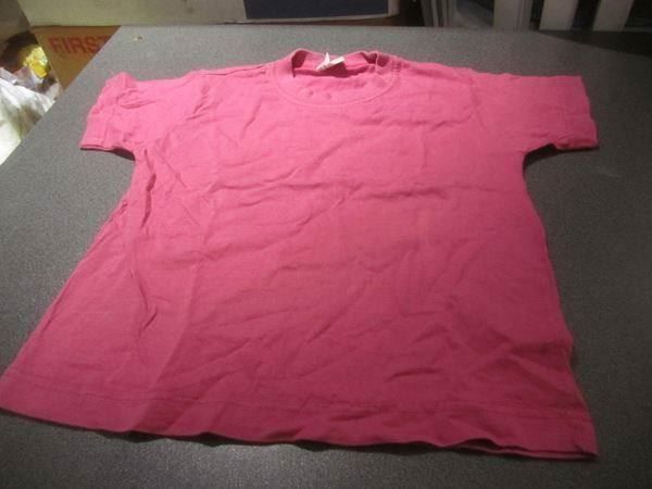 Camicette, T-shirt & Top: T-Shirt Grösse 104, pink – Usato da Zürich venduto da Motzkuh