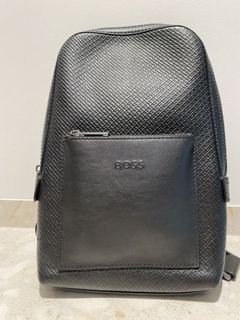 BOSS Umhängetasche Herren Leder schwarz neuwertig