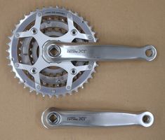 Fast neue vintage MTB- Kurbel SHIMANO XT FC-M739