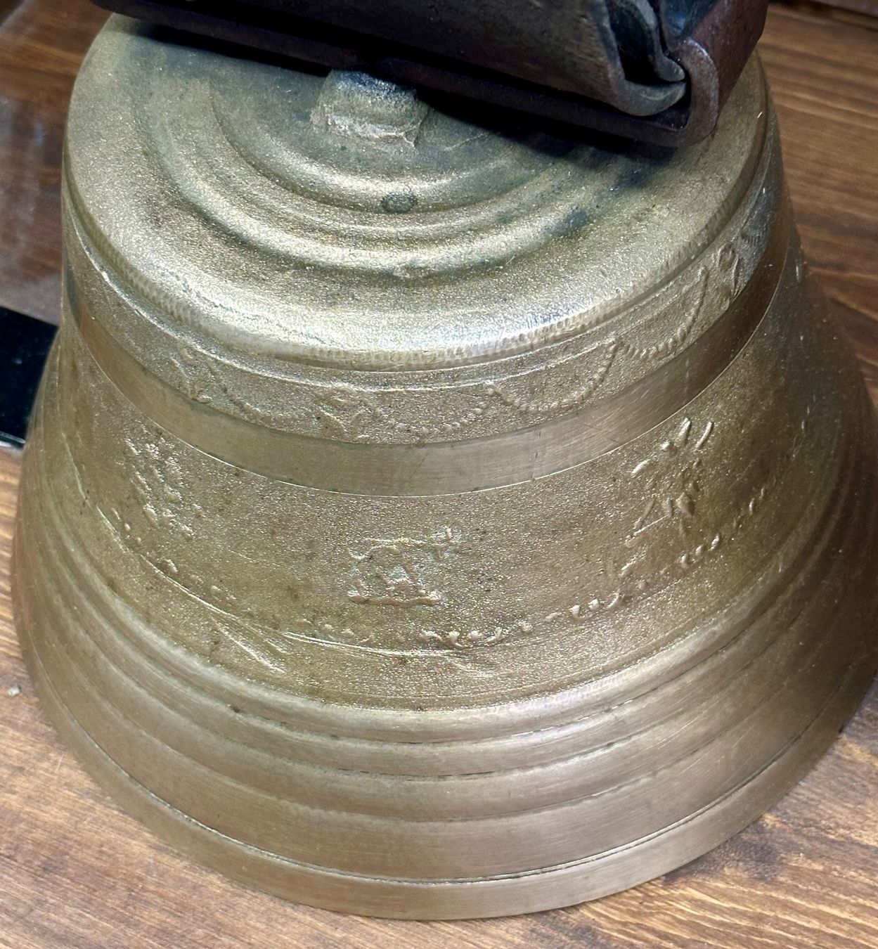 Campanacci mucche: Glocke Peter Berger Bärau – Usato da Kandergrund venduto da honey-art_and_more 5