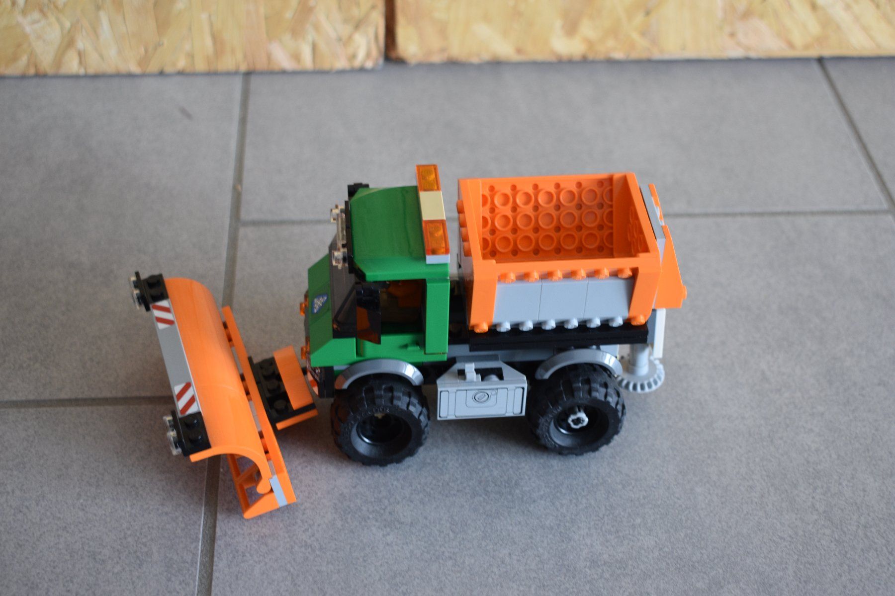 Lego Giocattoli: LEGO Unimog mit Schneepflug – Nuovo (secondo la descrizione) da Winterthur venduto da seh_9dhc 2