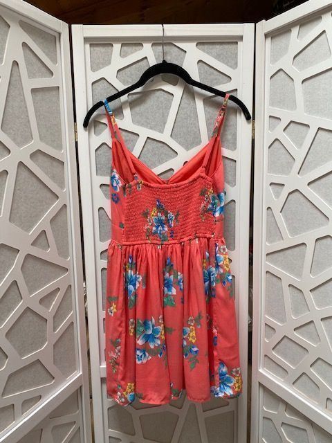 Hollister Vestiti & Gonne: Jolie robe 'Hollister', 176cms/16ans – Usato da Grund b. Gstaad venduto da PlageNeige 2