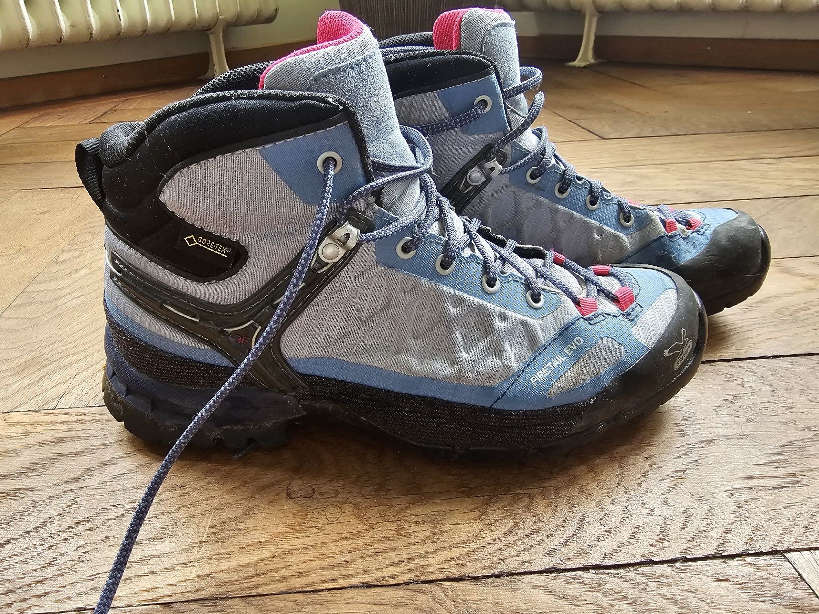 Vibram Damenschuhe: vibram wanderschuhe – Gebraucht aus Lüsslingen von Annakoe