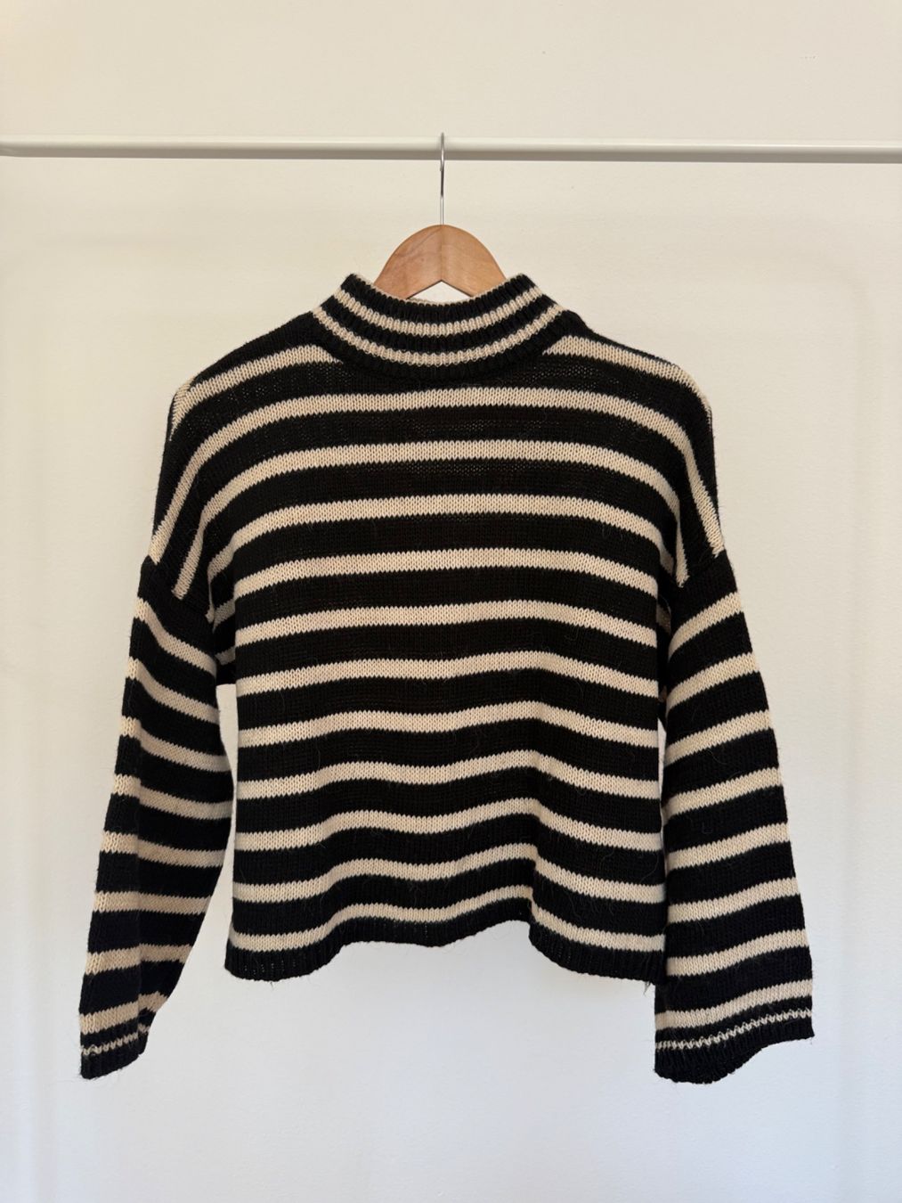 Maglioni & Felpe: Strickpullover mit Streifen, Grösse M – Usato da Kriens venduto da MeinKleiderschrank 1