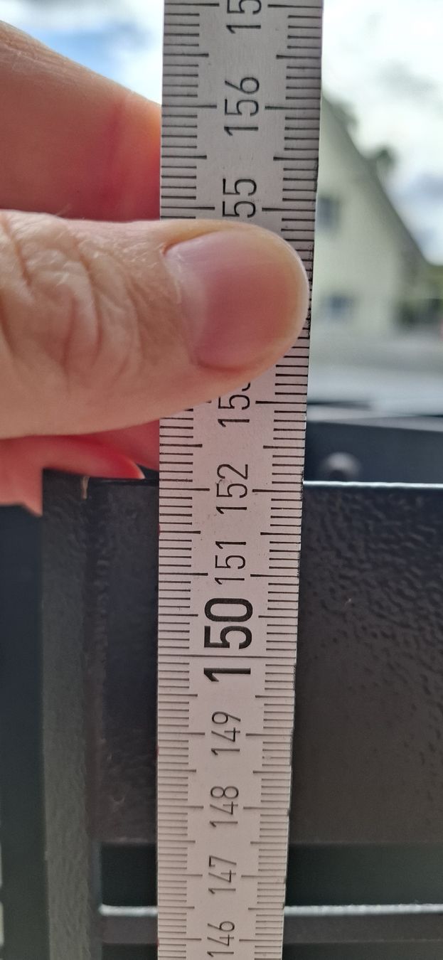 Scaffali: CD Turm, CD Gestell Metall schwarz – Usato da Mellingen venduto da lathei 5