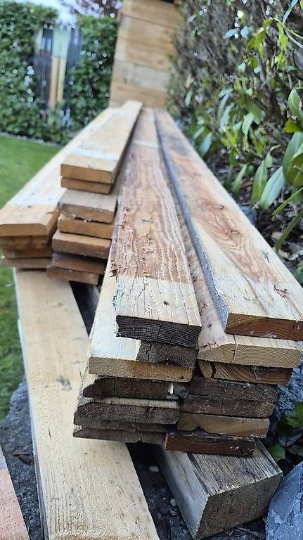 Articoli in legno: BRETTER HOLZ 27 St. – Usato da Fisibach venduto da Lorobin 3