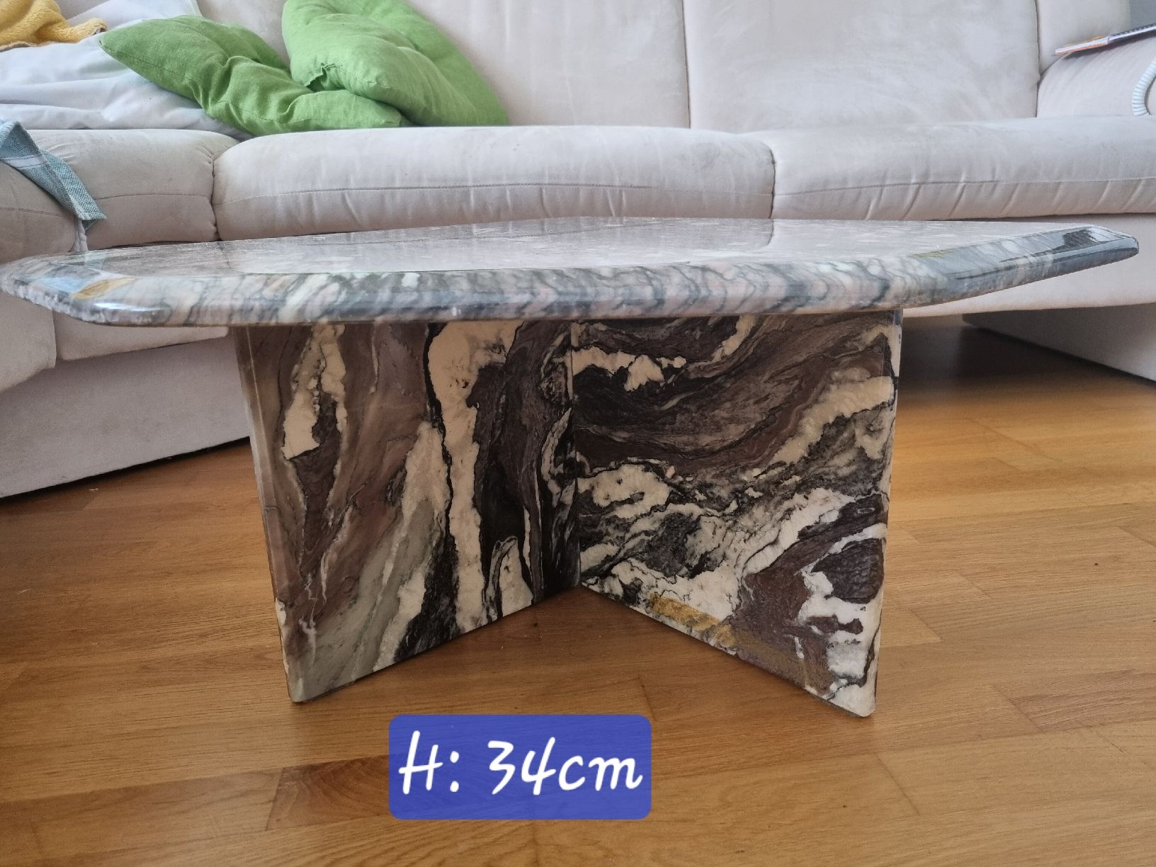 Set di tavolo e panche: Zwei Couchtische aus Marmor – Usato da Laupen BE venduto da Bombers 6