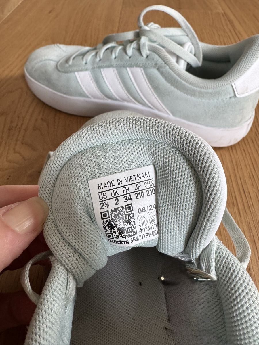 Adidas Scarpe da uomo: Adidas Schuhe, mint, Gr. 34 – Usato da Koppigen venduto da BaBoKo 2
