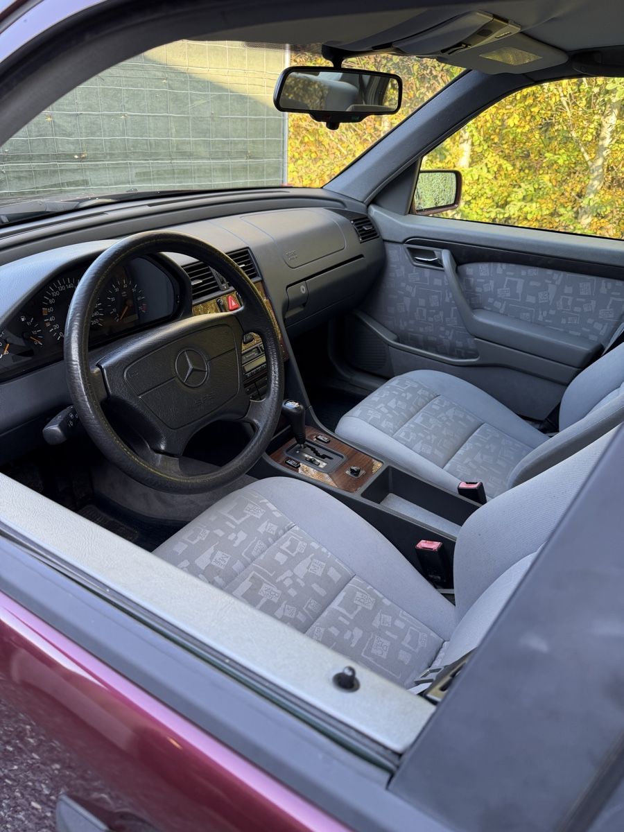 Mercedes-Benz Automobili: Mercedez-Benz C280 – Usato da Genève venduto da Kevin20246 3